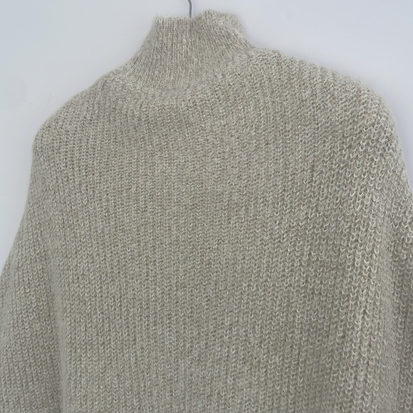 Akamai + Kin Cream Sweater Poncho Pointelle Cable Knit Design and Relaxed Fit OS - Picture 14 of 17